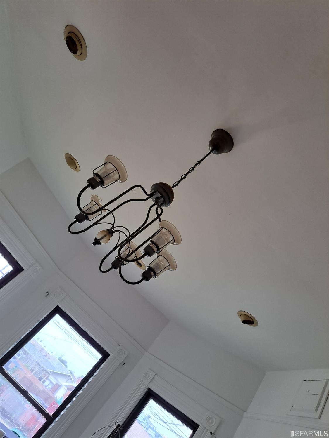 1930 55th Avenue Oakland, CA 94621 - Photo 11 of 25 a bathroom with a shower