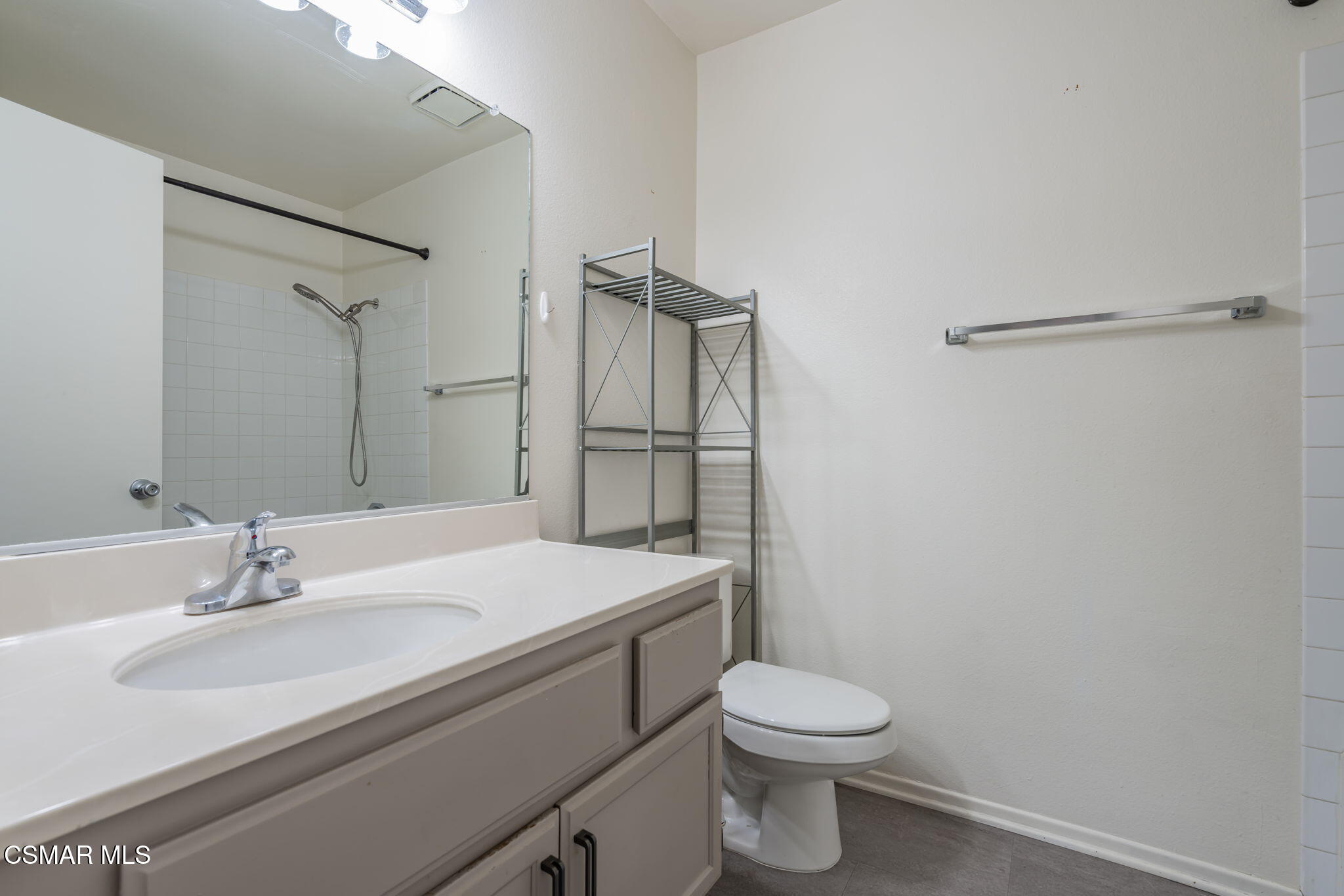 5680 Recodo Way Camarillo, CA 93012 - Photo 15 of 20 33-web-or-mls-_CK10832