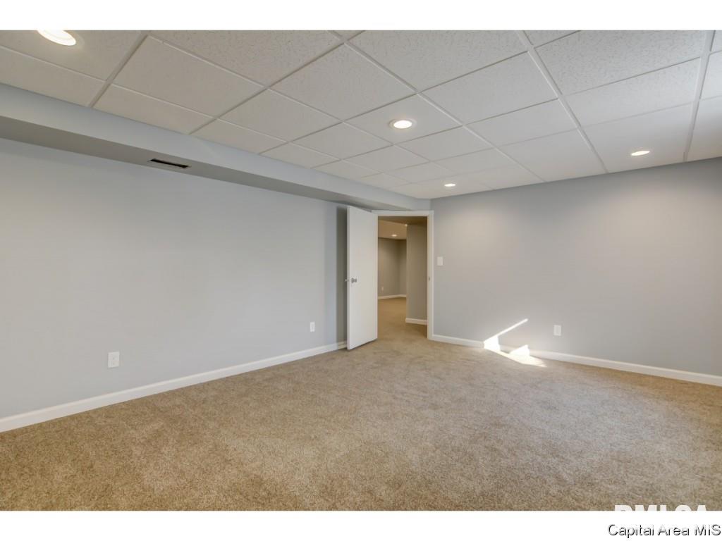 2700 Queensway Road Springfield, IL 62703 - Photo 29 of 34
