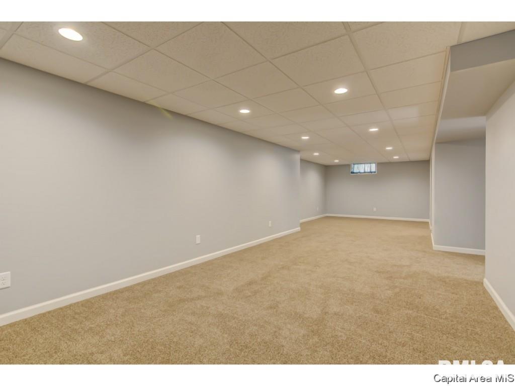 2700 Queensway Road Springfield, IL 62703 - Photo 31 of 34