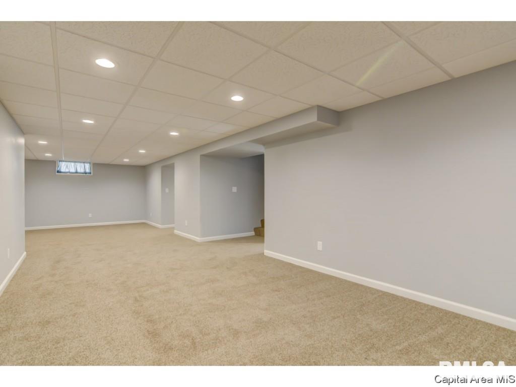 2700 Queensway Road Springfield, IL 62703 - Photo 32 of 34