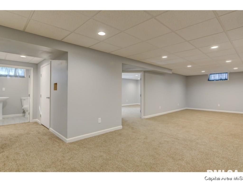 2700 Queensway Road Springfield, IL 62703 - Photo 33 of 34