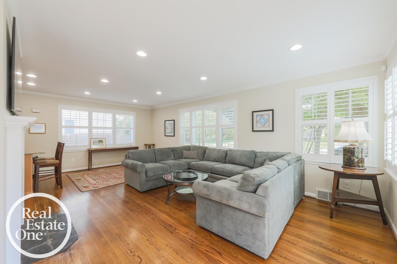 361 Neff Road Grosse Pointe, MI 48230 - Photo 7 of 21