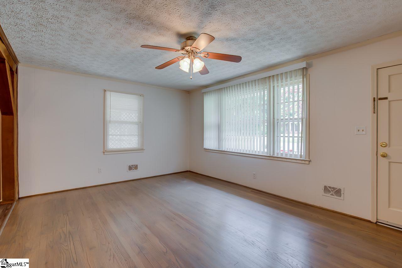 419 Tolar Road Travelers Rest, SC 29690 - Photo 5 of 36 Gallery Image 5