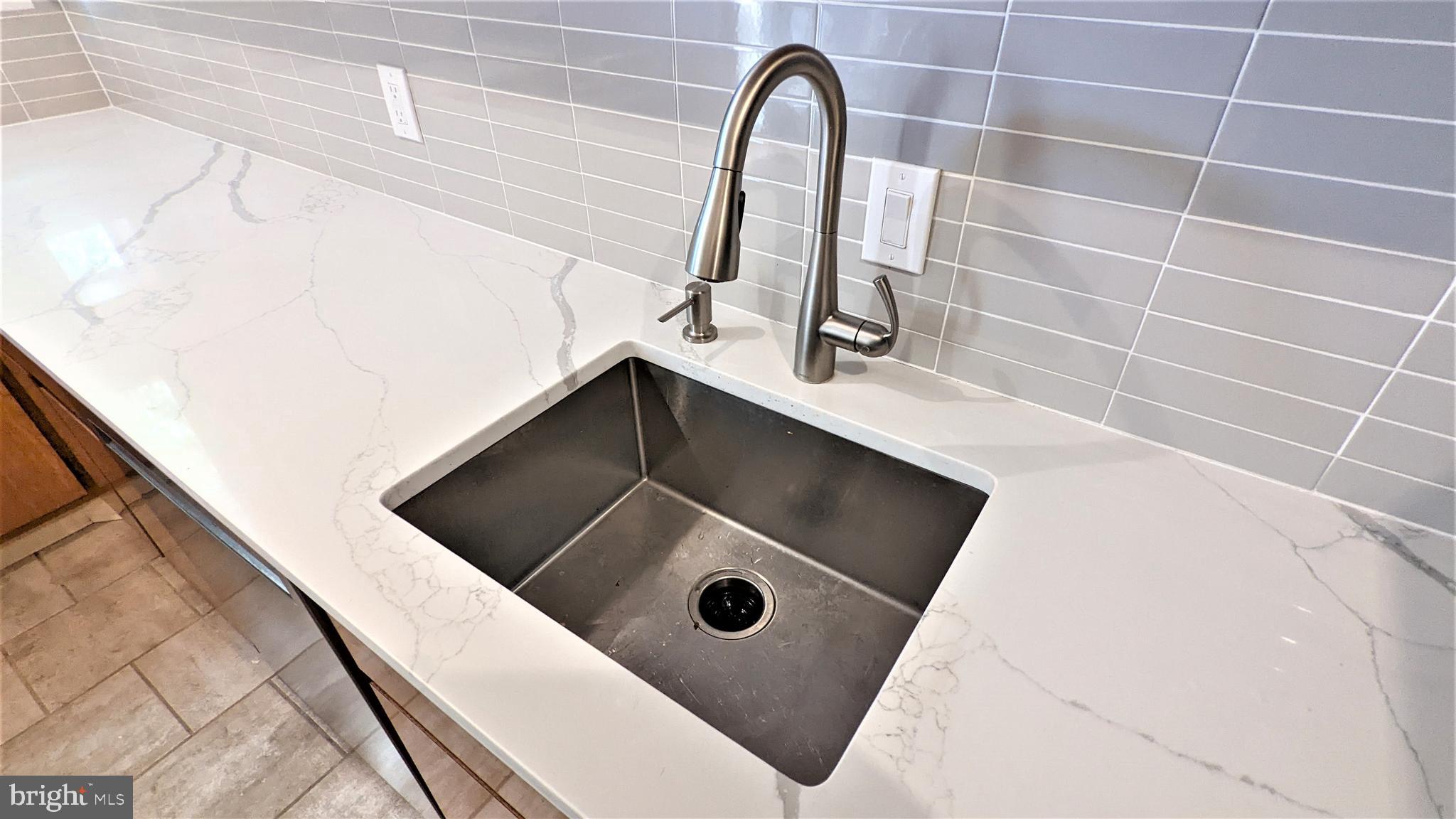 11531 Hickory Cluster Reston, VA 20190 - Photo 14 of 60