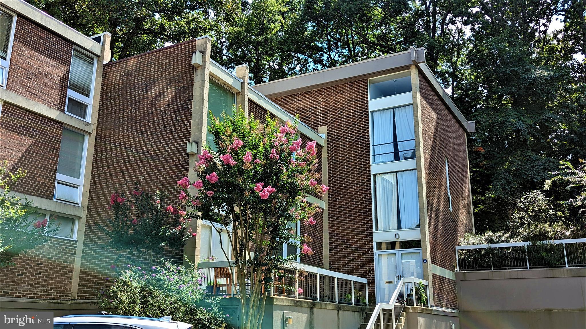 11531 Hickory Cluster Reston, VA 20190 - Photo 3 of 60