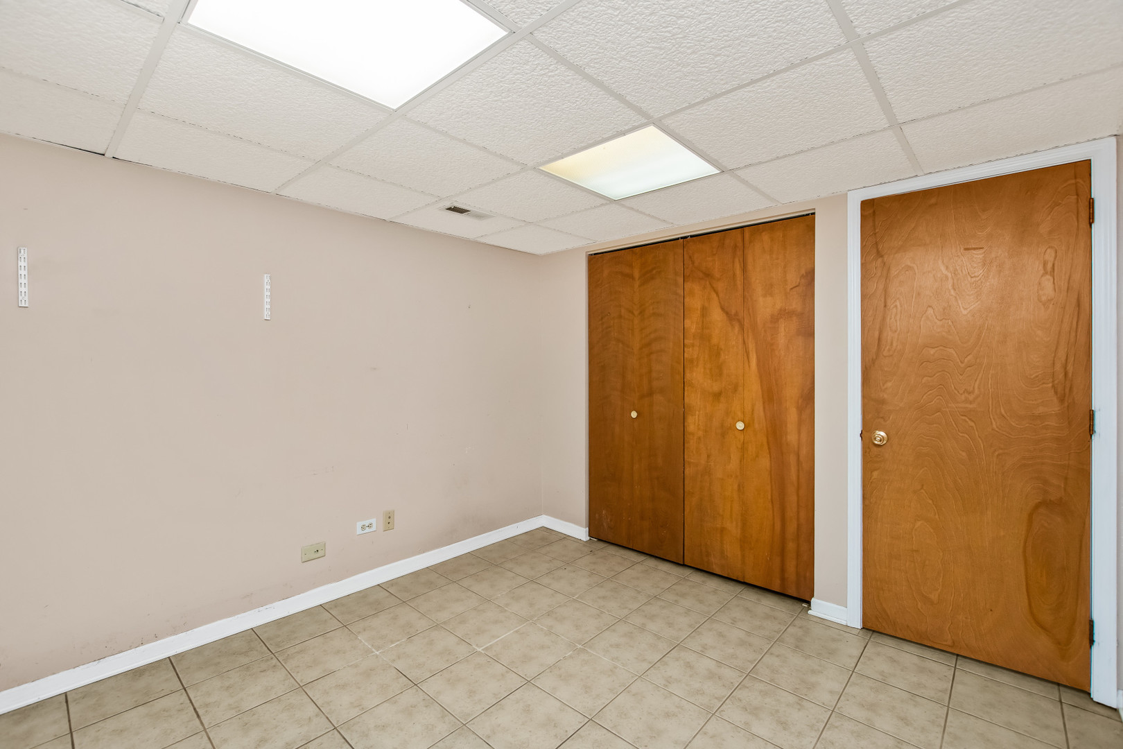 18604 Carpenter Street Homewood, IL 60430 - Photo 20 of 29 Gallery Image 20