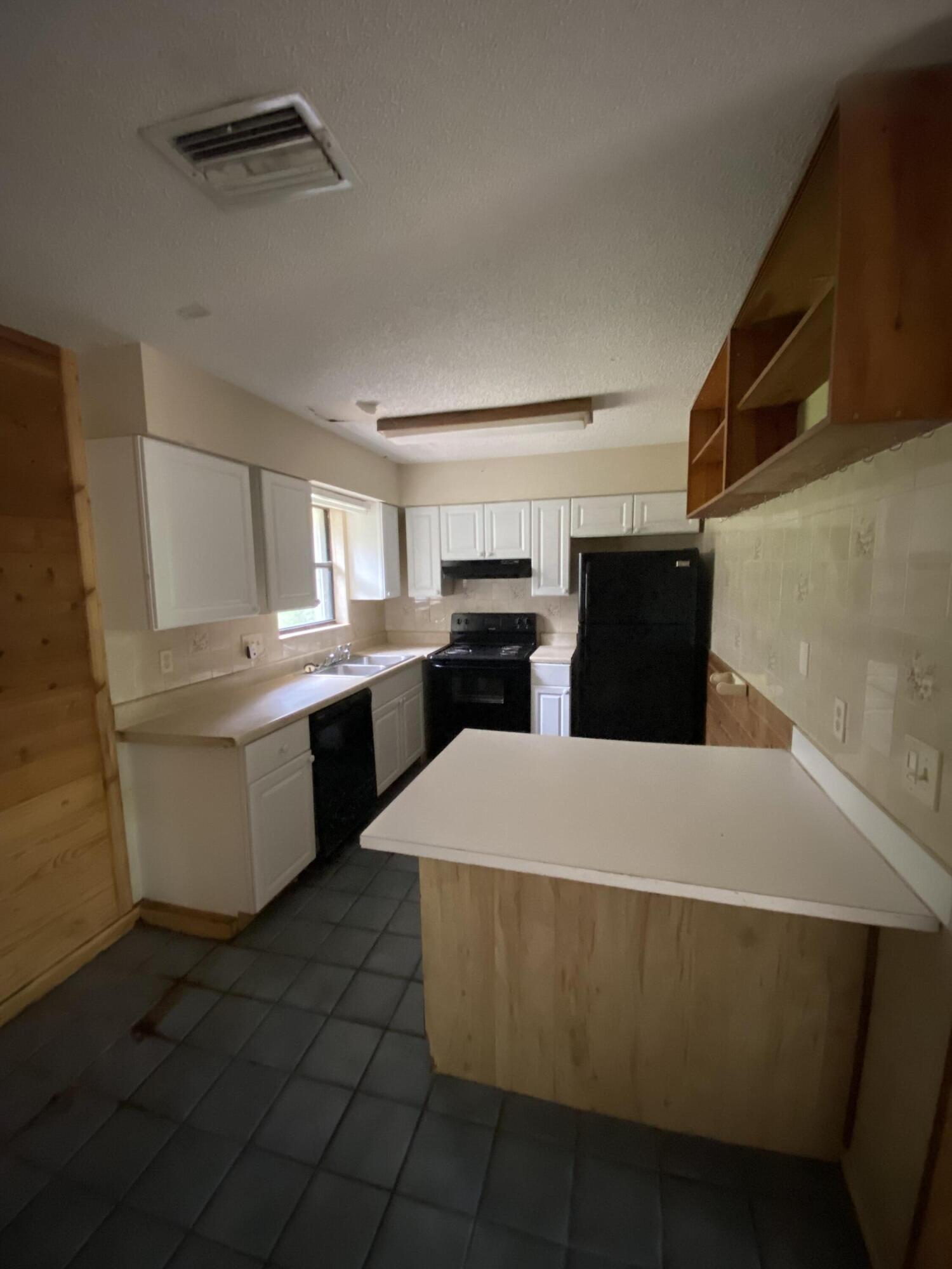 7106 Eden Road Fort Pierce, FL 34951 - Photo 3 of 24 IMG_4314 2