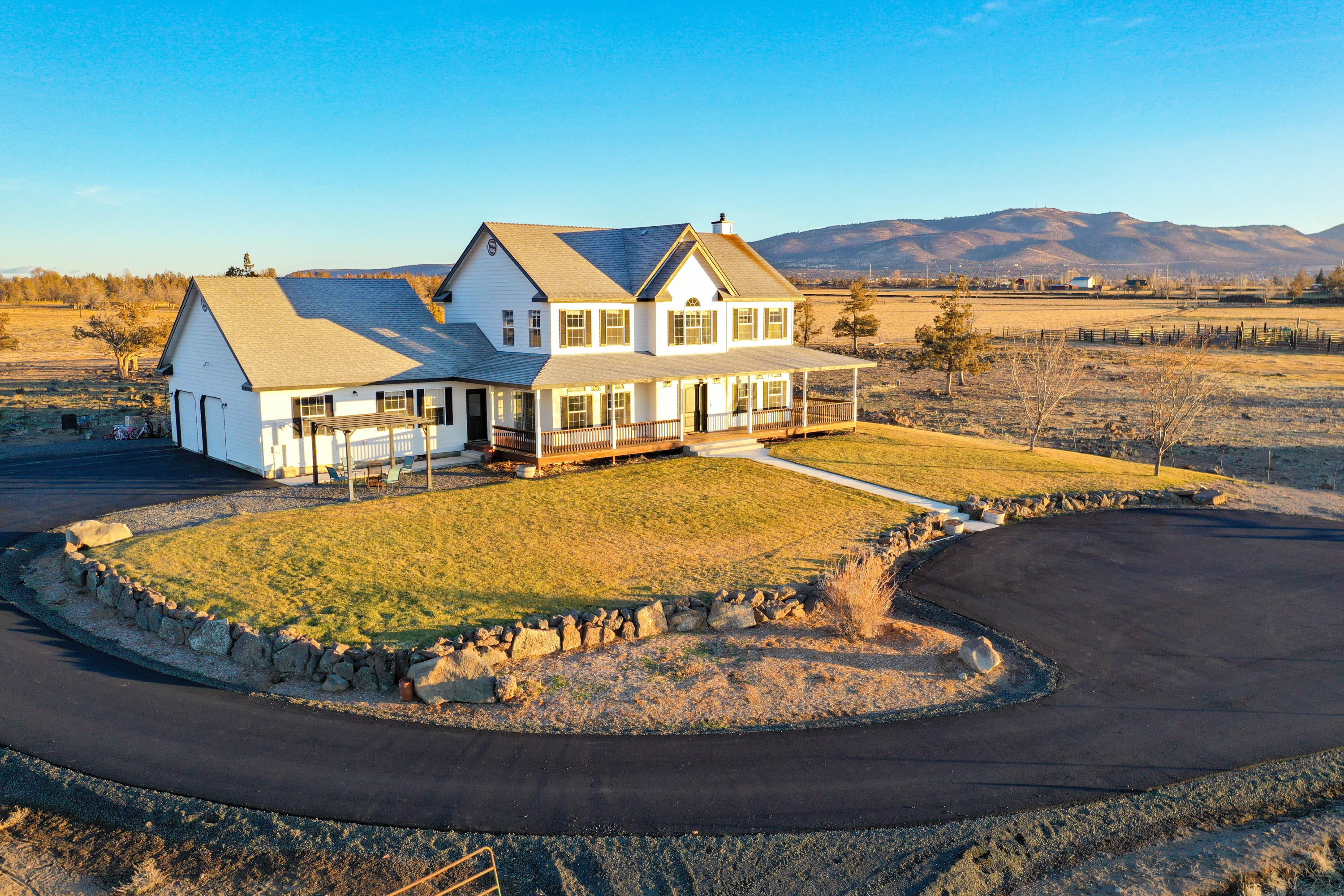 3694 Southwest Williams Road Powell Butte, OR 97753 - Photo 40 of 71 40