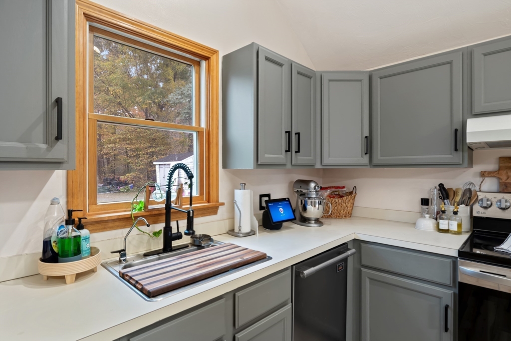 11 Derby Road Berlin, MA 01503 - Photo 14 of 34 Gallery Image 14