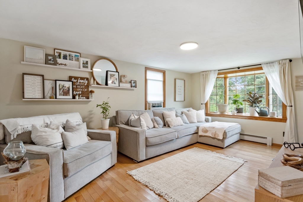 11 Derby Road Berlin, MA 01503 - Photo 6 of 34 Gallery Image 6