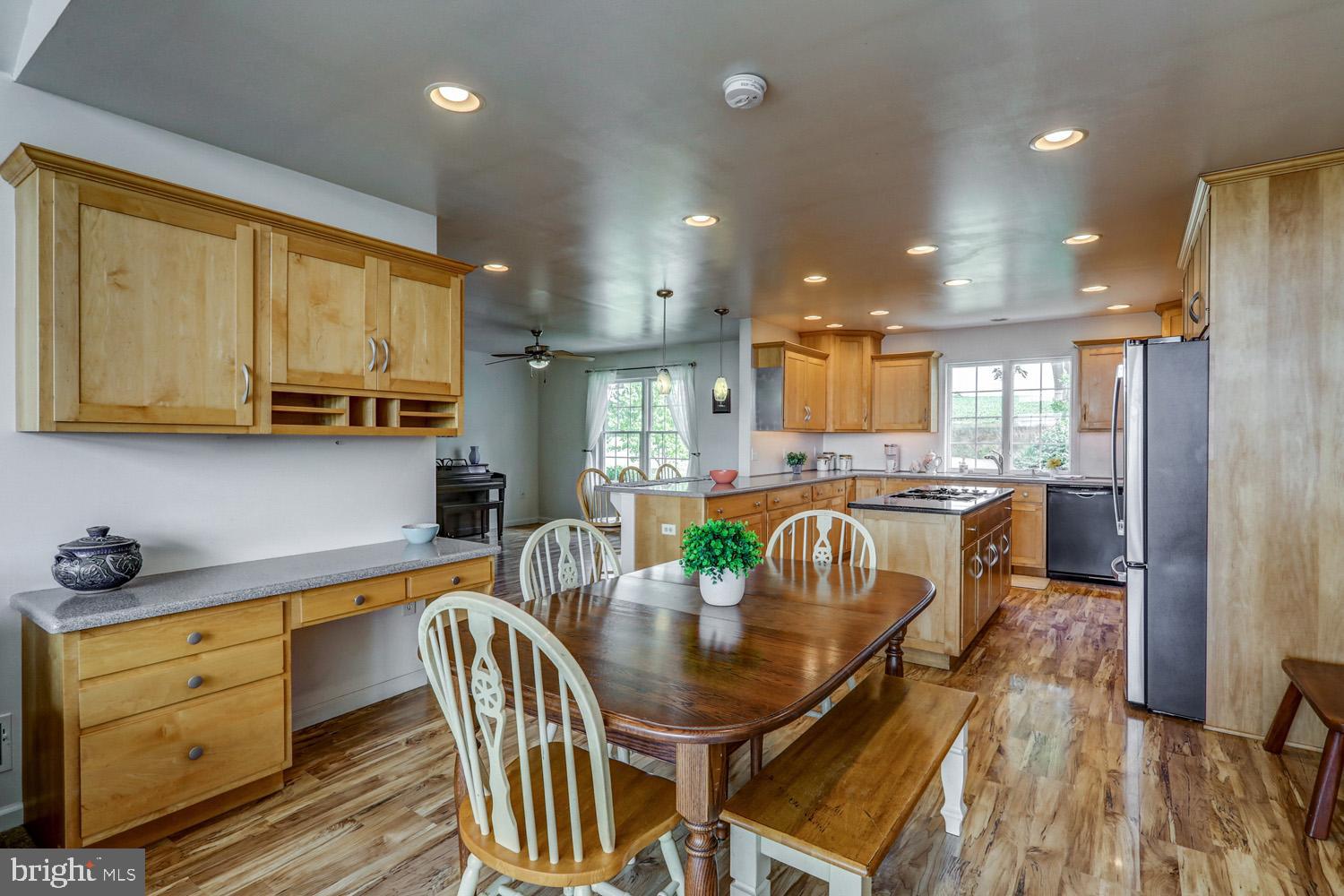 40 West Risser Mill Road Mount Joy, PA 17552 - Photo 20 of 95 Breakfast area in kitchen