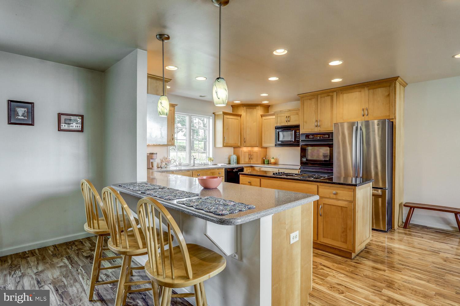40 West Risser Mill Road Mount Joy, PA 17552 - Photo 22 of 95 Kitchen breakfast island