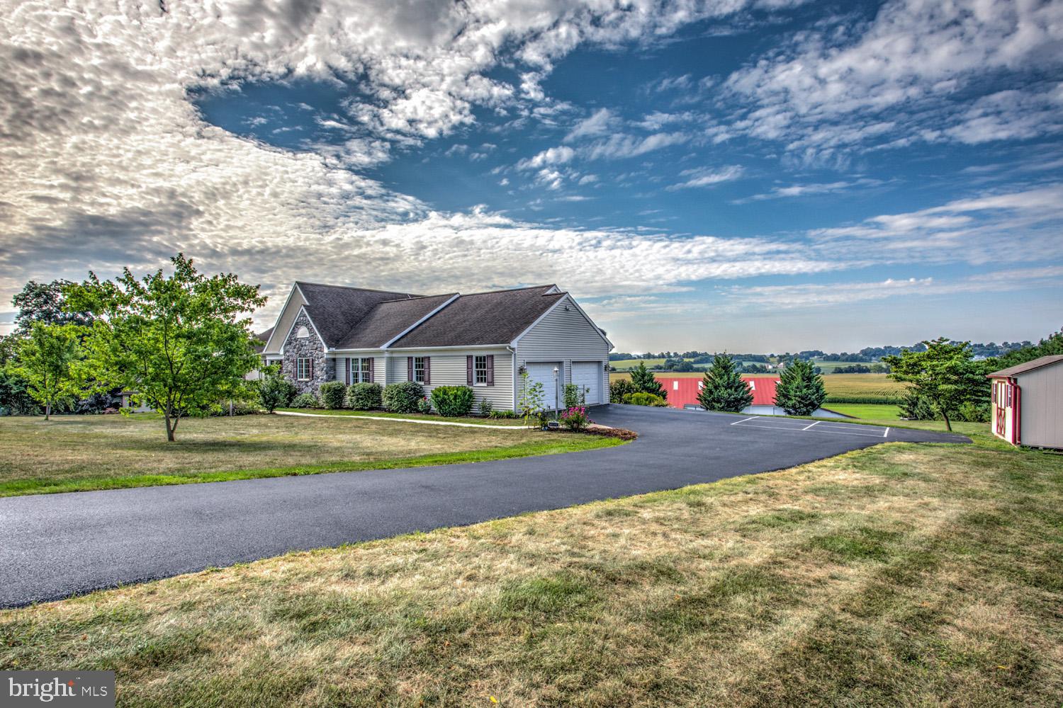 40 West Risser Mill Road Mount Joy, PA 17552 - Photo 70 of 95 Lots of parking for guests too!