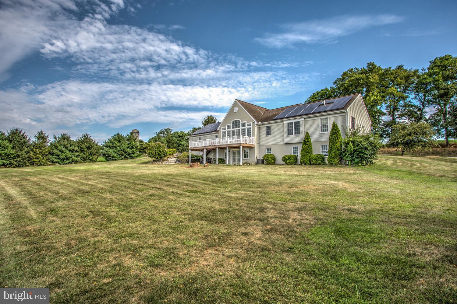 40 West Risser Mill Road Mount Joy, PA 17552 - Photo 78 of 95 Side rear view