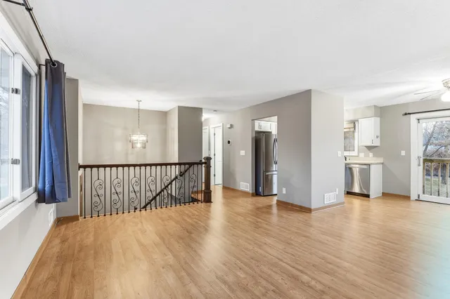 $390,000 | 125 Glenmar Avenue, Mahtomedi, MN 55115