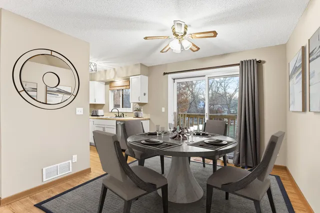 $390,000 | 125 Glenmar Avenue, Mahtomedi, MN 55115