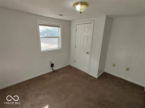$119,900 | 8053 Sugar Creek Myrtle Lane, Fairland, IN 46126