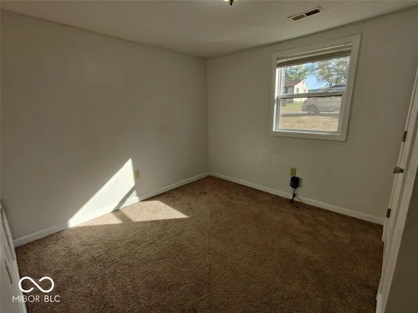 $119,900 | 8053 Sugar Creek Myrtle Lane, Fairland, IN 46126
