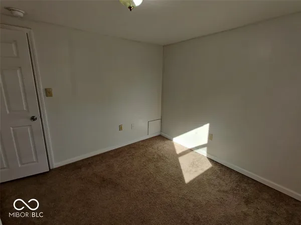 $119,900 | 8053 Sugar Creek Myrtle Lane, Fairland, IN 46126