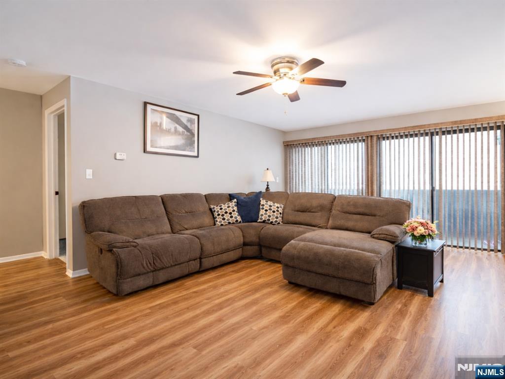 2111 Hilltop Road Mahwah, NJ 07430 - Photo 9 of 18