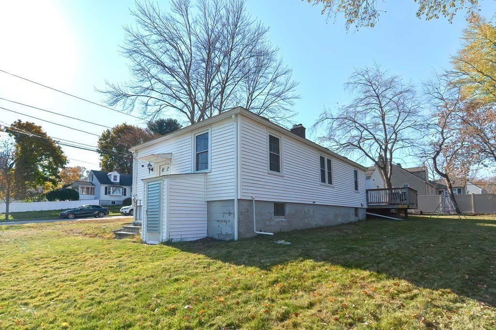 1 Manor Road Auburn, MA 01501 - Photo 4 of 35 Gallery Image 4