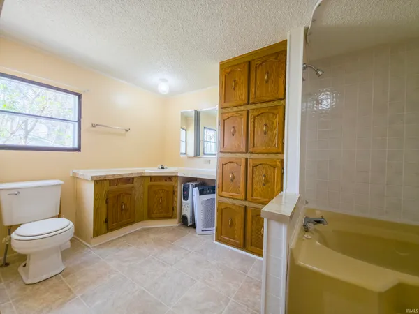 $94,900 | 203 East Main Street, Allendale, IL 62410