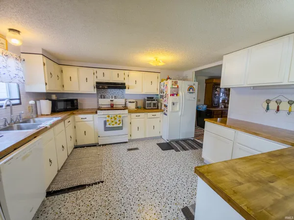 $94,900 | 203 East Main Street, Allendale, IL 62410