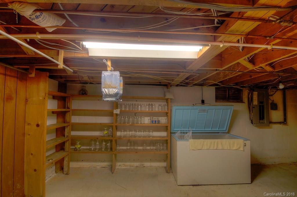 83 Pine Branch Road Spruce Pine, NC 28777 - Photo 14 of 23 Gallery Image 14