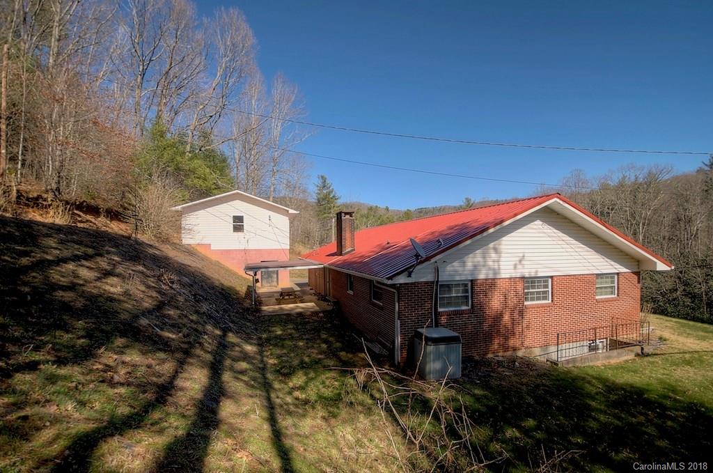 83 Pine Branch Road Spruce Pine, NC 28777 - Photo 18 of 23 Gallery Image 18