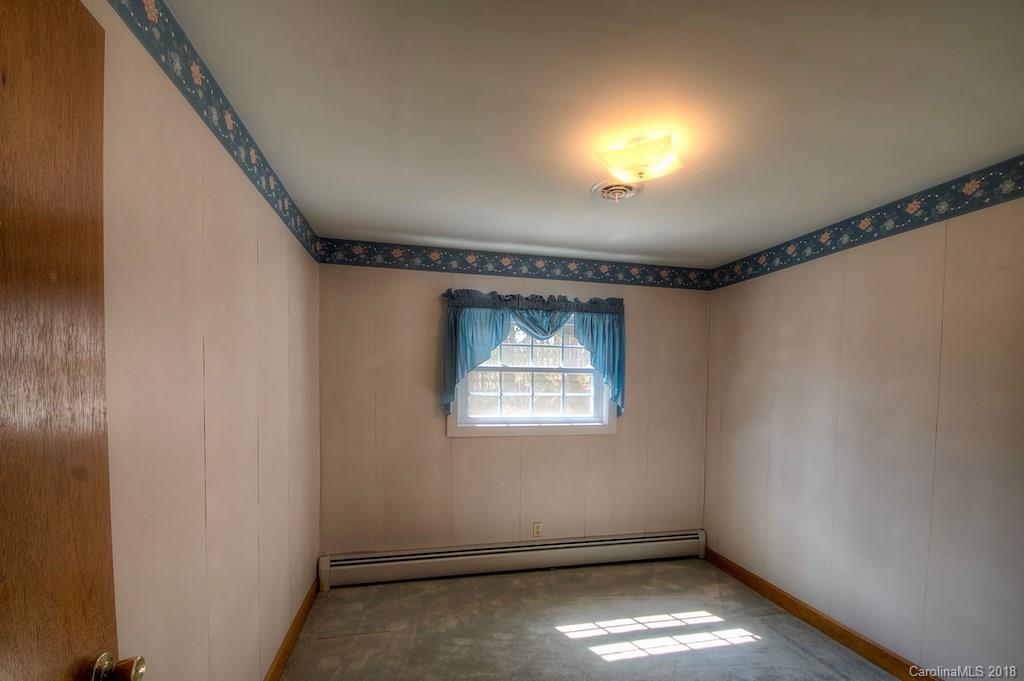 83 Pine Branch Road Spruce Pine, NC 28777 - Photo 9 of 23 Gallery Image 9