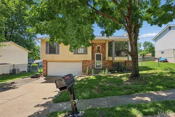$239,900 | 3120 Shelley Lynn Drive, Arnold, MO 63010