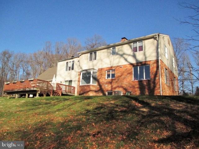 18996 Ridge Meadow Road Stewartstown, PA 17363 - Photo 5 of 31 Gallery Image 5