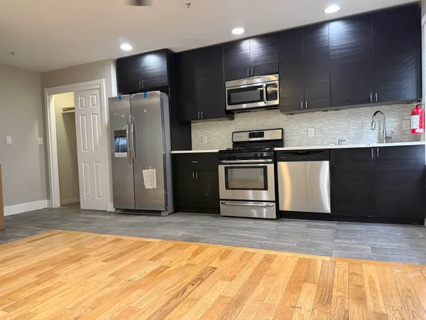 $2,050 | 73-75 Ferry Street, Unit 7, Newark, NJ 07105