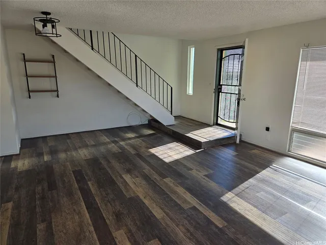 $3,000 | 94-1191 Meleinoa Place, Unit 23B, Waipahu, HI 96797