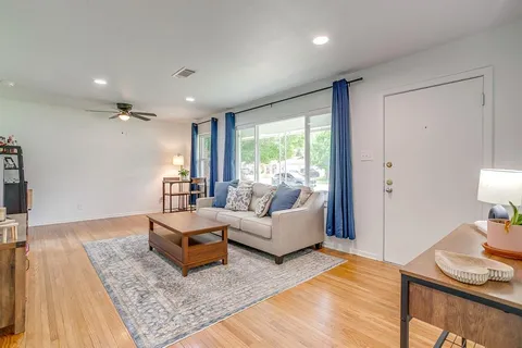 $345,000 | 5517 Volder Drive, Fort Worth, TX 76114