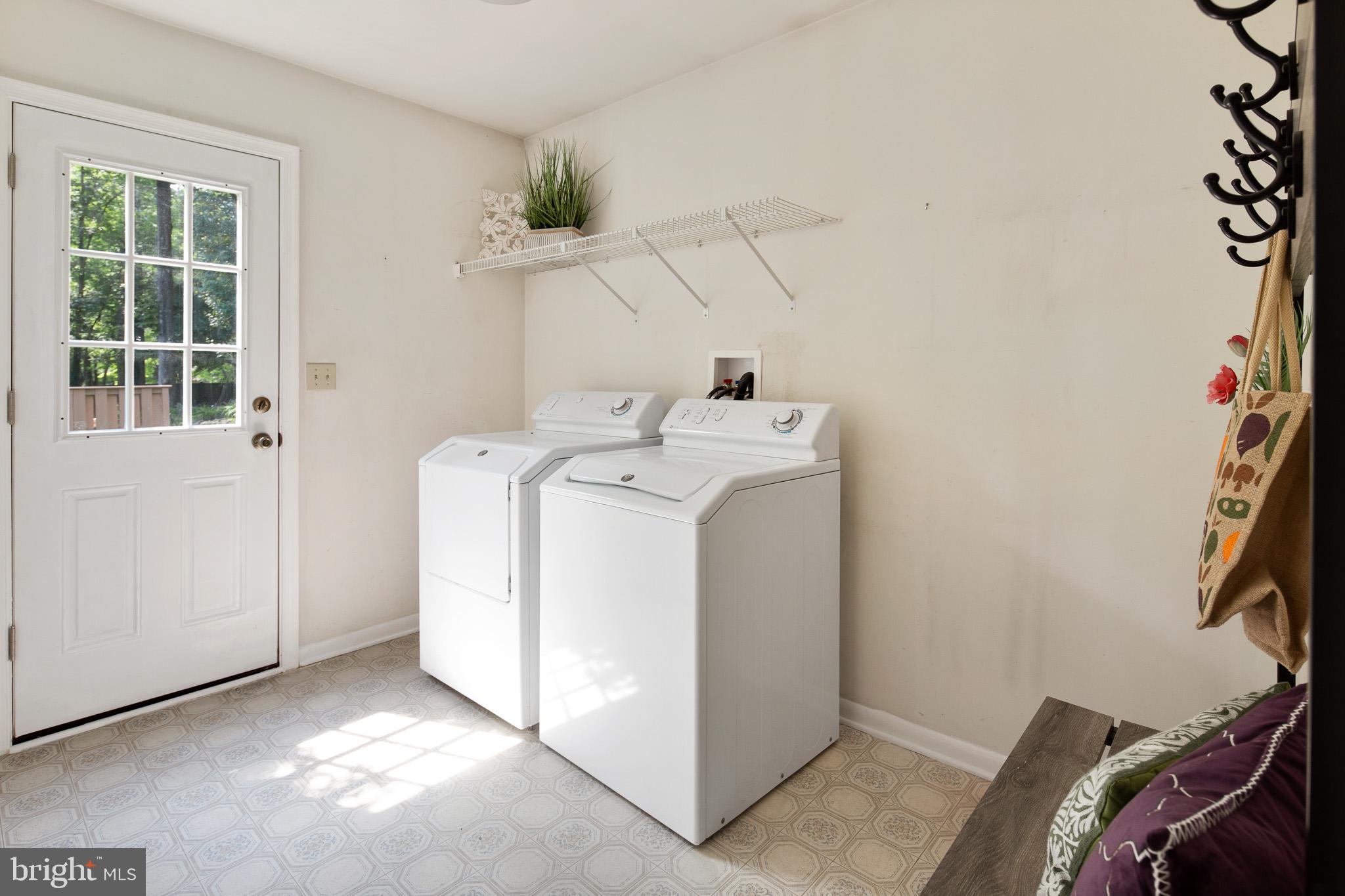 16 Woodshaw Road Newark, DE 19711 - Photo 11 of 19 Main Floor Laundry