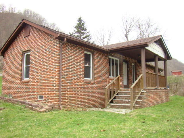 78 Surf Raysal, WV 24879 - Photo 1 of 1 Gallery Image 1