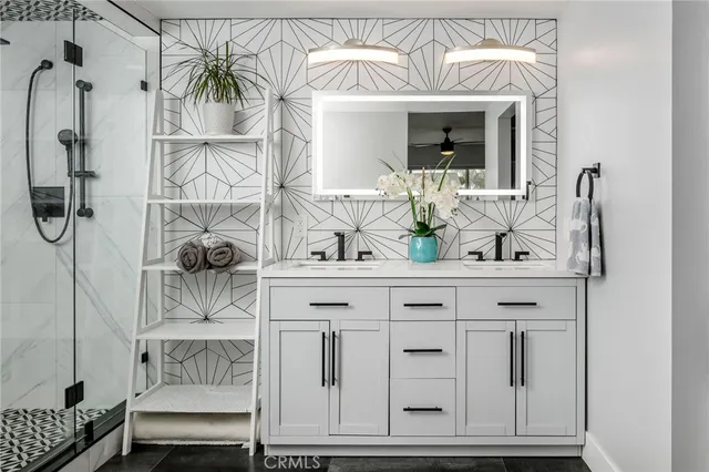 $1,749,000 | 6611 Crista Palma Drive, Huntington Beach, CA 92647