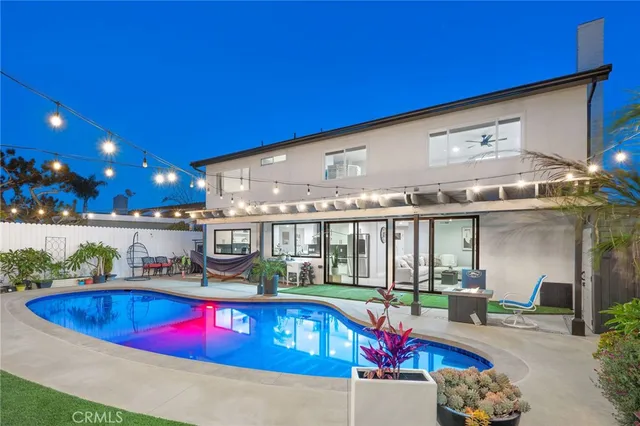 $1,749,000 | 6611 Crista Palma Drive, Huntington Beach, CA 92647