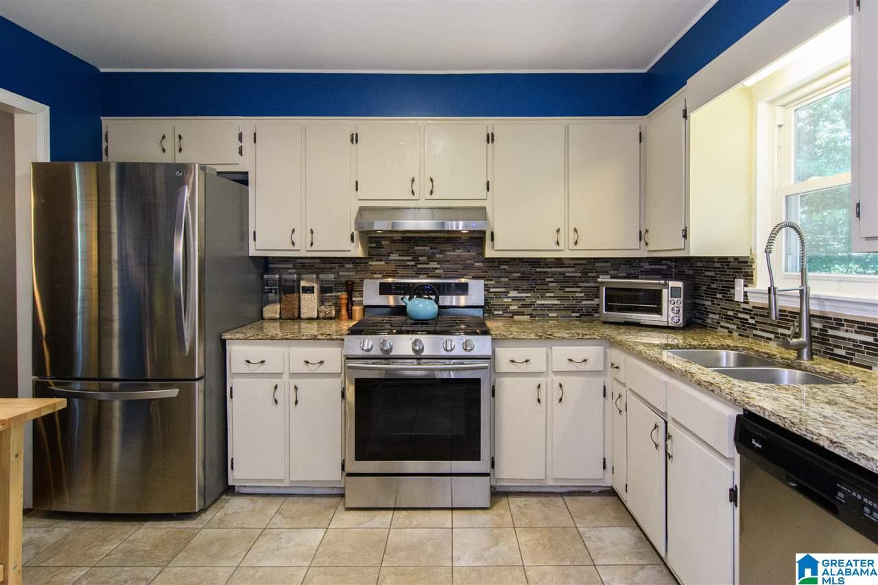 305 Mardis Lane Alabaster, AL 35007 - Photo 16 of 49
