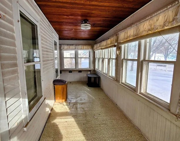 $115,000 | 521 Washington Avenue, Holland, MN 56139