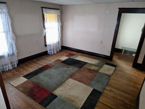 $104,900 | 521 Washington Avenue, Holland, MN 56139
