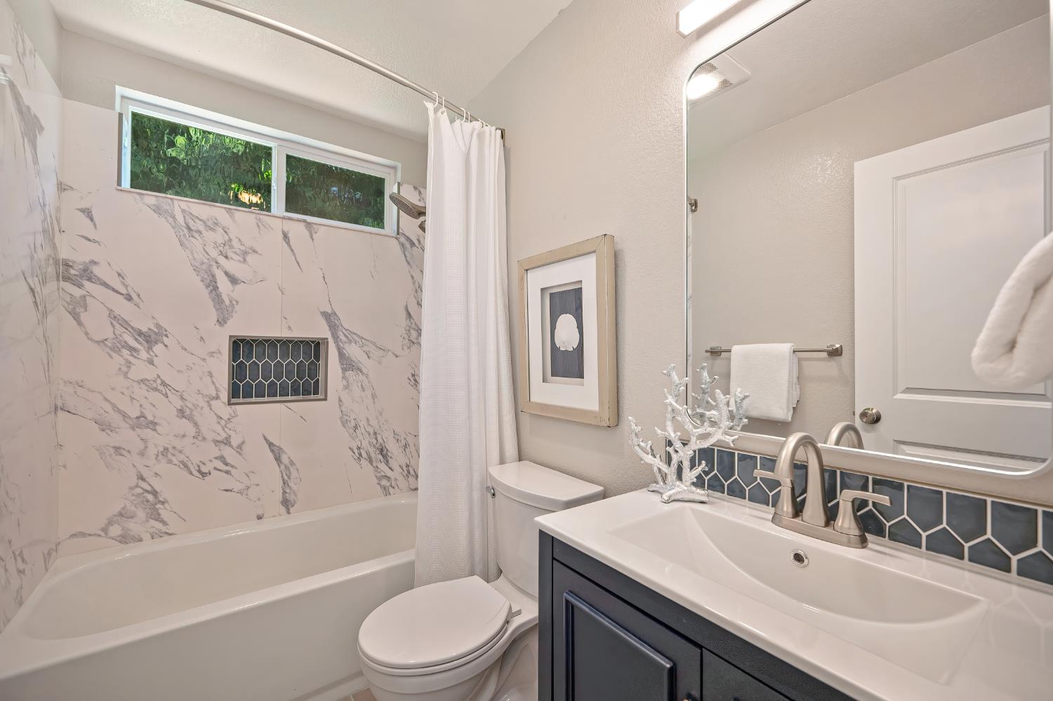 3287 Kathy Way Loomis, CA 95650 - Photo 25 of 38
