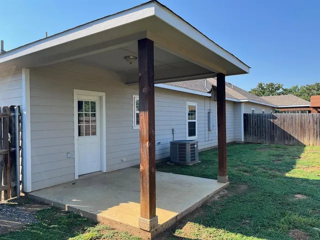 $1,675 | 2312 County Road 314, Cleburne, TX 76031