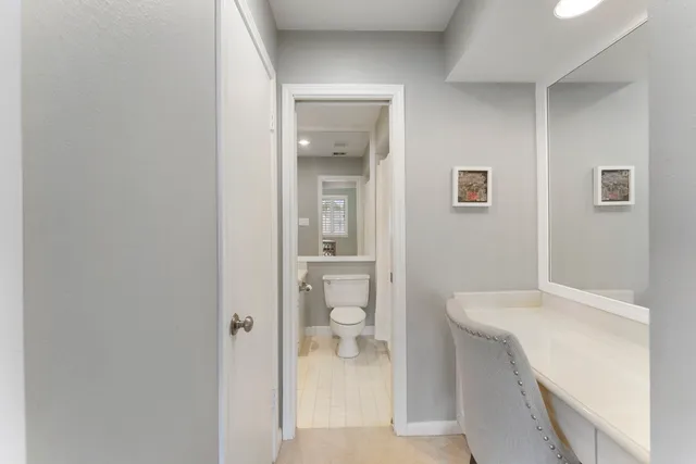 a bathroom with a toilet
