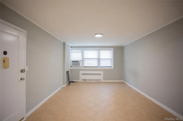 $2,000 | 302 East Broadway, Unit D, Long Beach, NY 11561
