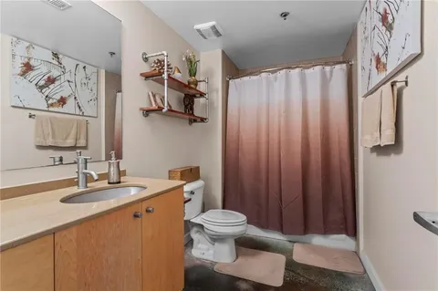 $305,000 | 170 Boulevard Southeast, Unit F109, Atlanta, GA 30312