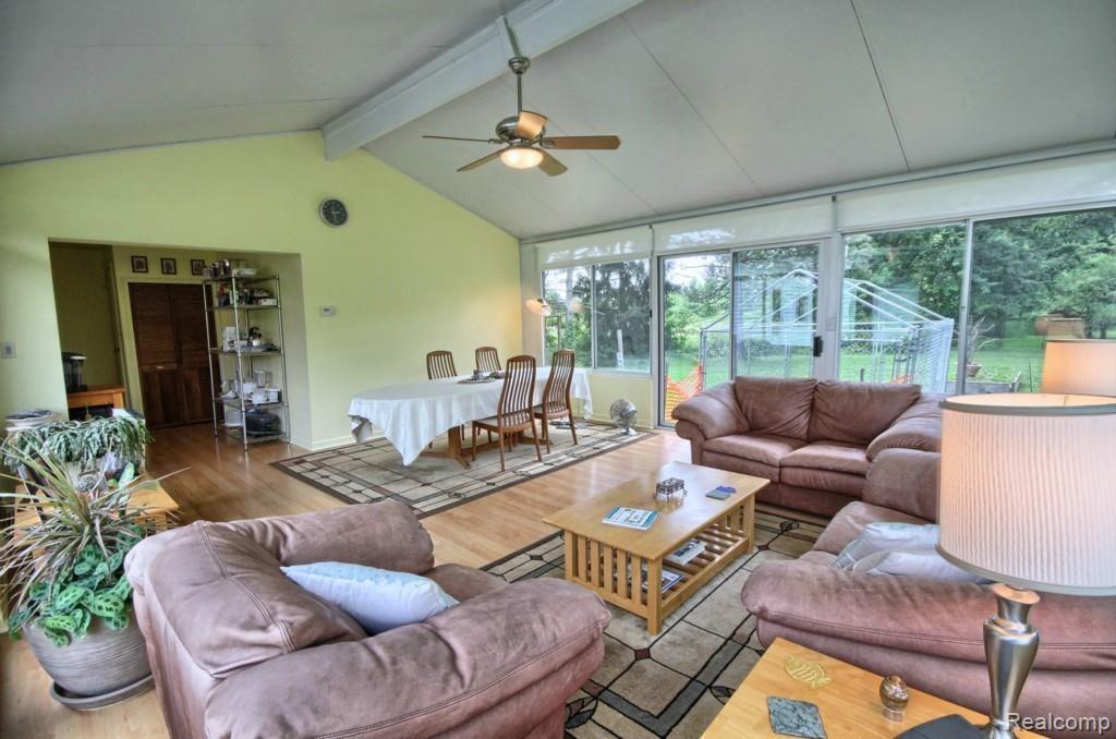 7714 Shea Road Fair Haven, MI 48023 - Photo 23 of 41 Sun_Room_3rd_View.jpg