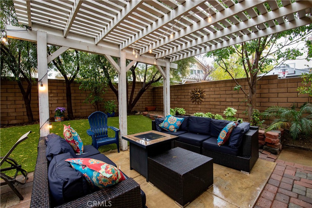 6755 Cowboy Street Simi Valley, CA 93063 - Photo 22 of 53